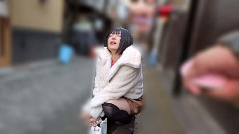 [cemd00699]恥辱、陵●、とびっこ装着・繁華街デート！32 虹村ゆみ