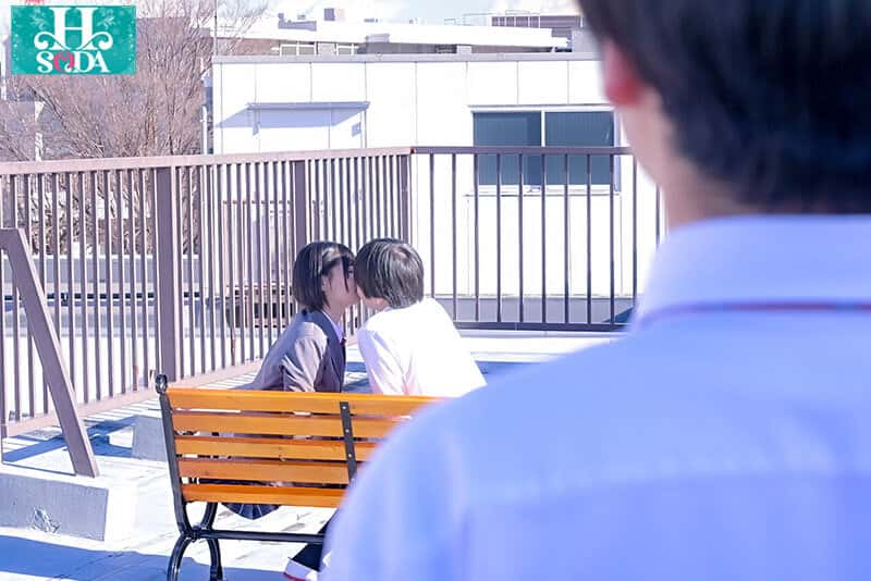 [hsoda00073]君が告白を手伝ってと言ったあの日を忘れない。両想いだった僕らはすれ違い、別々の男女と付き合い、心から叫んだ。 虹村ゆみ