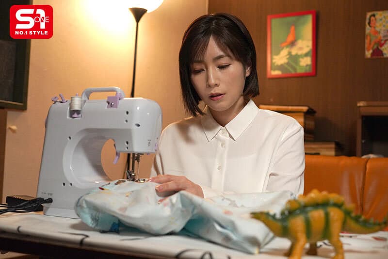 [sone00728]シンママは子供が寝た後のパパ活で媚薬使って現実逃避エクスタシー 奥田咲