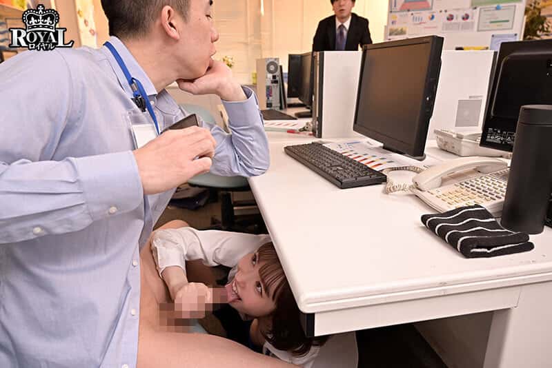 [royd00258]おチンチン舐めてあげるから恋人のフリしてっ！早く結婚しろとうるさい両親を安心させるために超カワイイ同期女子の一日彼氏になったボク 小栗操