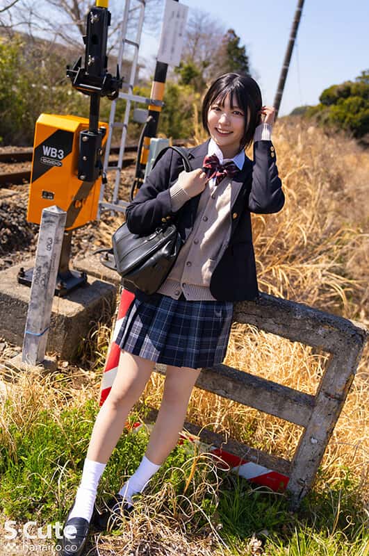 [sqte00625]放課後はお泊りSEX。制服マゾ美少女はイラマしてすぐ入れたい！虹村ゆみ