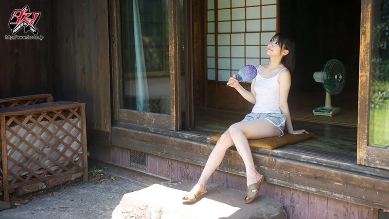 [dass00859 DASS-859]帰省先のド田舎で初恋お姉さんとの「おぼえたてH」にどハマりして1発、2発、3発と汗だくで何度も中出しした...忘れられない、夏。 東條なつ