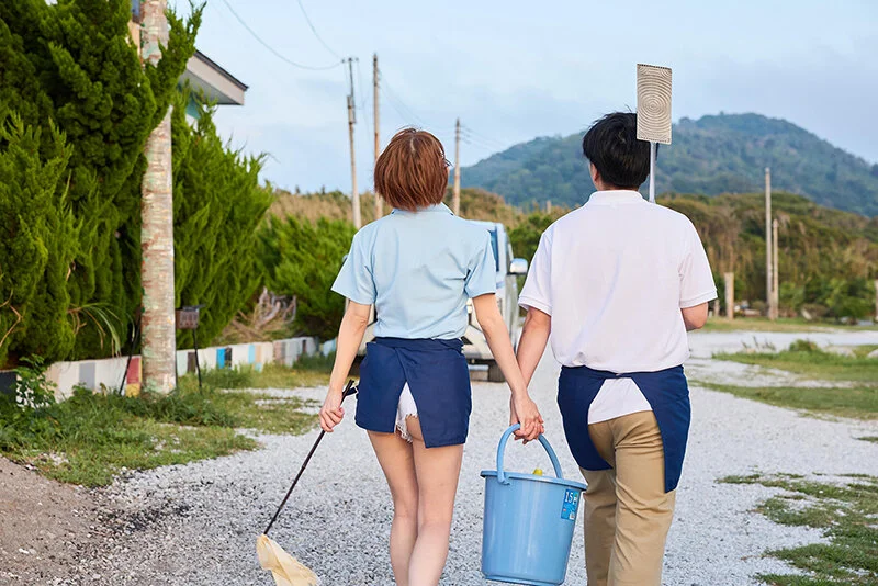 [mkmp00706 MKMP-706]南国リゾートバイトに参加した僕は住み込み先で出逢ったデカ尻ギャルと人目を盗んでは生でハメまくった 弥生みづき