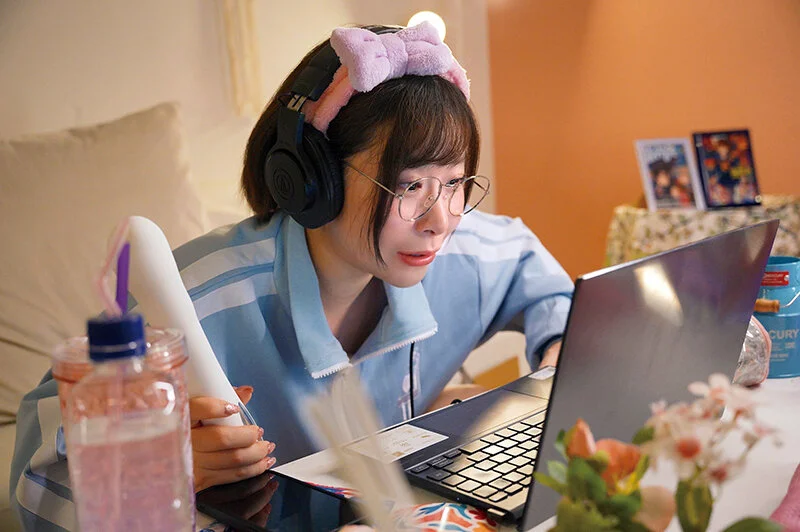 [mkmp00712 MKMP-712]「先生、アヘ顔が治りません…」すけべスイッチが入るとアヘ顔になってしまうむっつり地味OLに脳もマ○コもバグらせる絶頂ショック療法 沙月恵奈