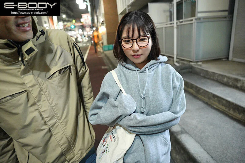 [ebwh00324 EBWH-324]根暗・コミュ障・仕事が出来ないダメ人間だけど一応Hカップです 医療従事者1年目女子はAVデビューで自分を変えたい こんな見た目で絶叫イキ声ぶるぶるおっぱいSEX最高でした 音綿あむ