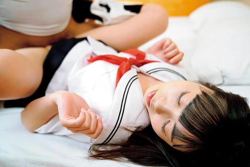 [room00075 ROOM-075]レンタル女子〇生 後輩女子の秘密のバイト 陽木かれん