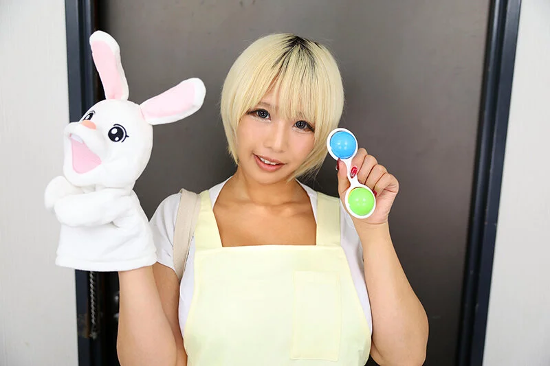 [vrkm01824 VRKM-1824]【VR】甘あまトロトロ赤ちゃん返りデリヘル 金髪むちむちボディと母性にオギャリ射精不可避！！ 規格外のサービスで日々に疲れたアナタを究極の安らぎを与えてくれるアリスママ 乙アリス